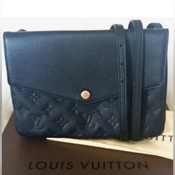 ππ BEAUTIFUL ππCROSSBODY RETIRED LEATHER EMPREINTE FLAP LOUIS VUITTON - Picture 1 of 13